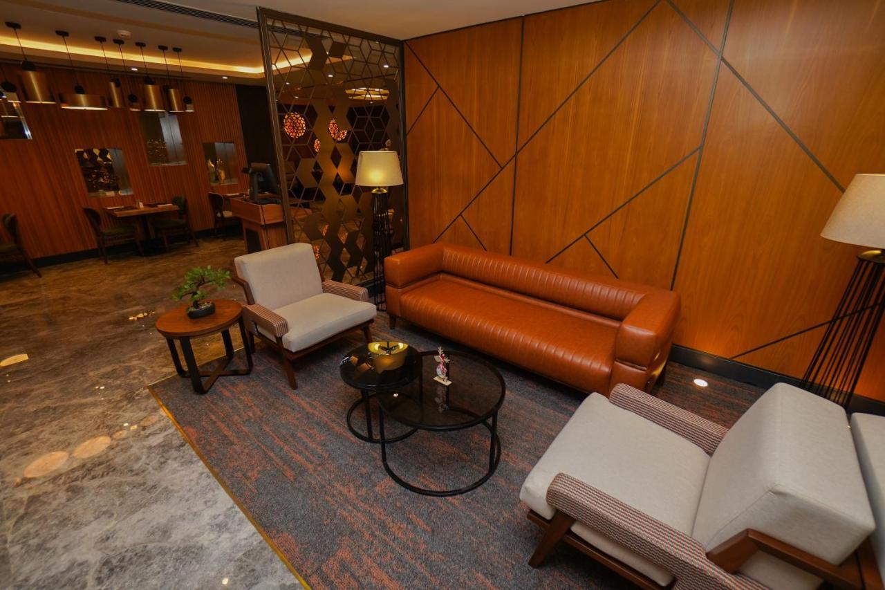 The Grand Lux Hotel Doha Eksteriør bilde The interior of the hotel